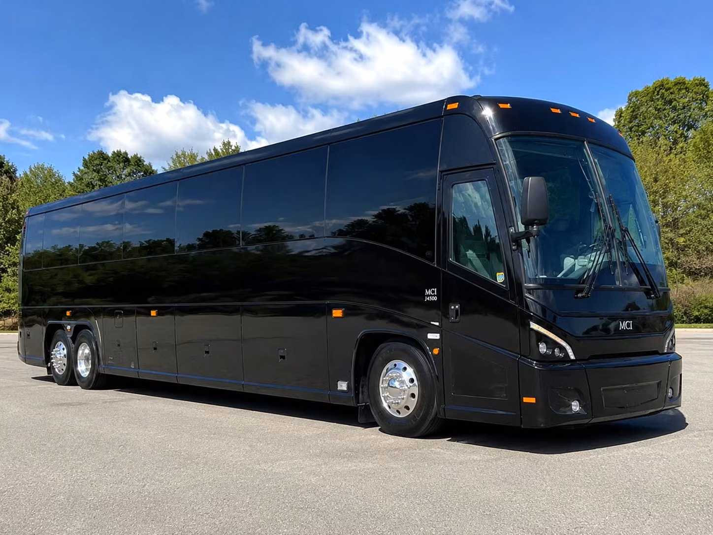 charter bus rentals for large olathe prom groups and school coordinated transportation