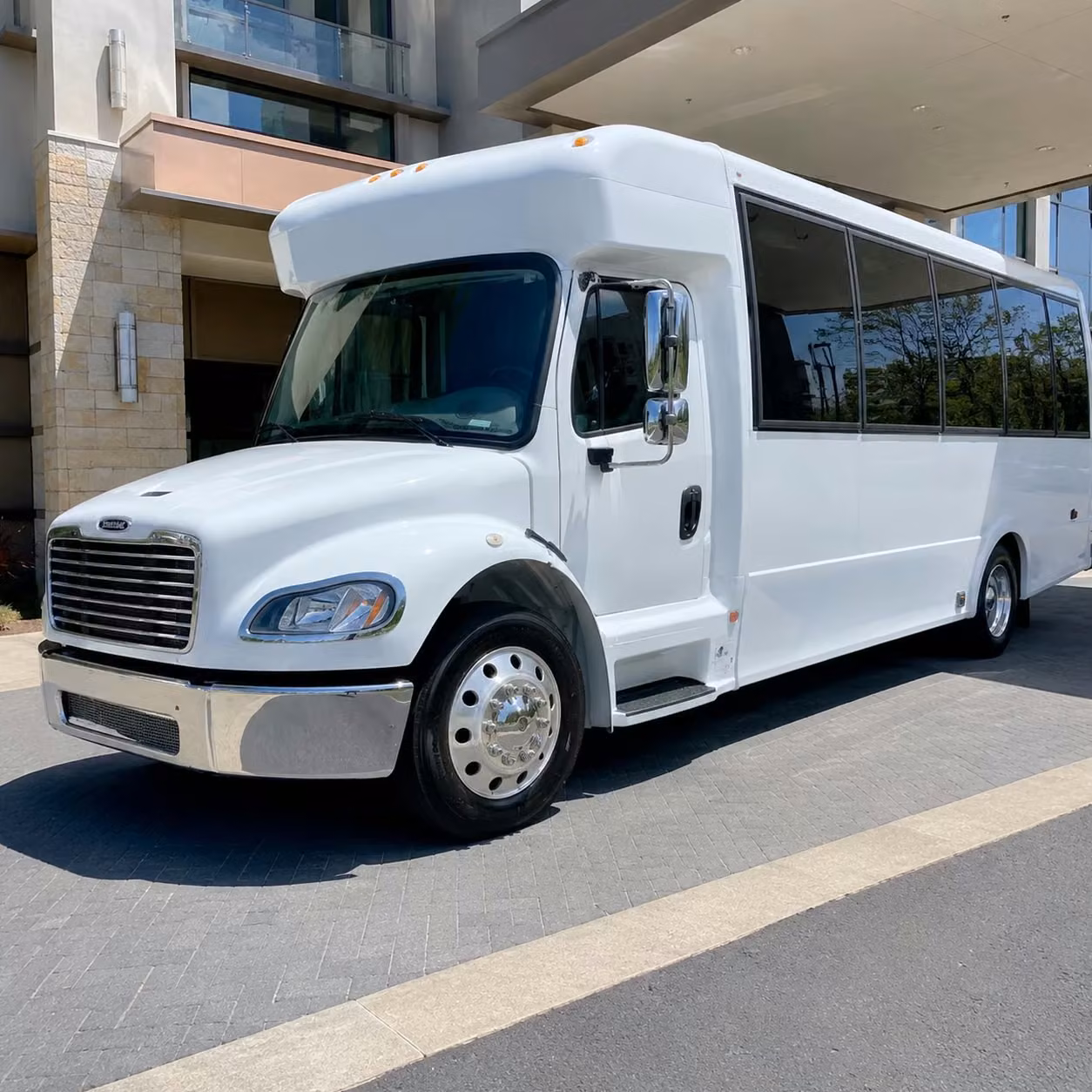 olathe 18 passenger minibus rental